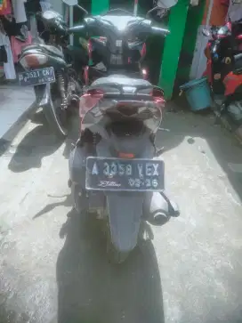 Vario 125 LED old iss