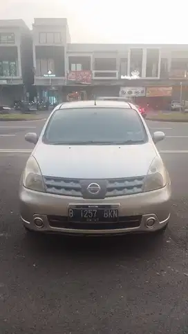 Nissan Grand livina 2010 Matic