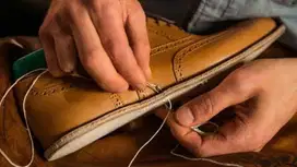 Dibutuhkan Karyawan Berpengalaman Bagian Reparasi sepatu