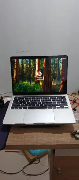 Di jual MacBook Pro 2020 16/250 Like New