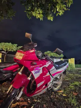 Di jual motor suzuki rgr