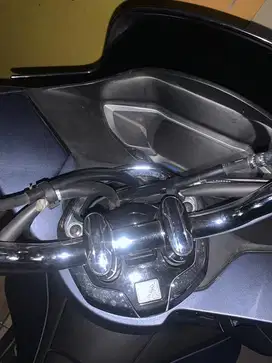 Pcx 2023 super mulus jarang di pakai. Nyari tt ke xmax tidak di jual.