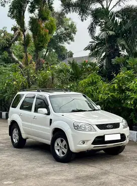 {Harga Cash} Ford Escape XLT 2.3 A/T 2012 (Gress Condition)