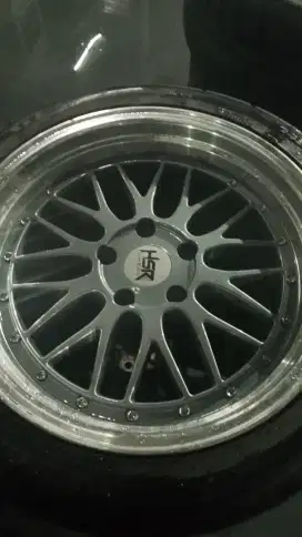 Velg dan ban ring 18