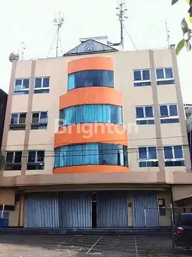 Gedung 4 Lantai di Zona Komersial Tebet Siap Renovasi
