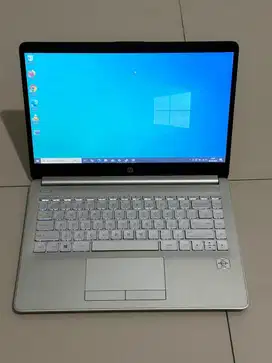 Laptop HP 14S-dk1002AU AMD Athlon Silver 3050U/4GB/SSD 256GB Backlite