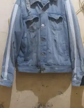 Jaket levis GUESS LOS ANGELES ( MADE IN CHINA ) ORIGINAL