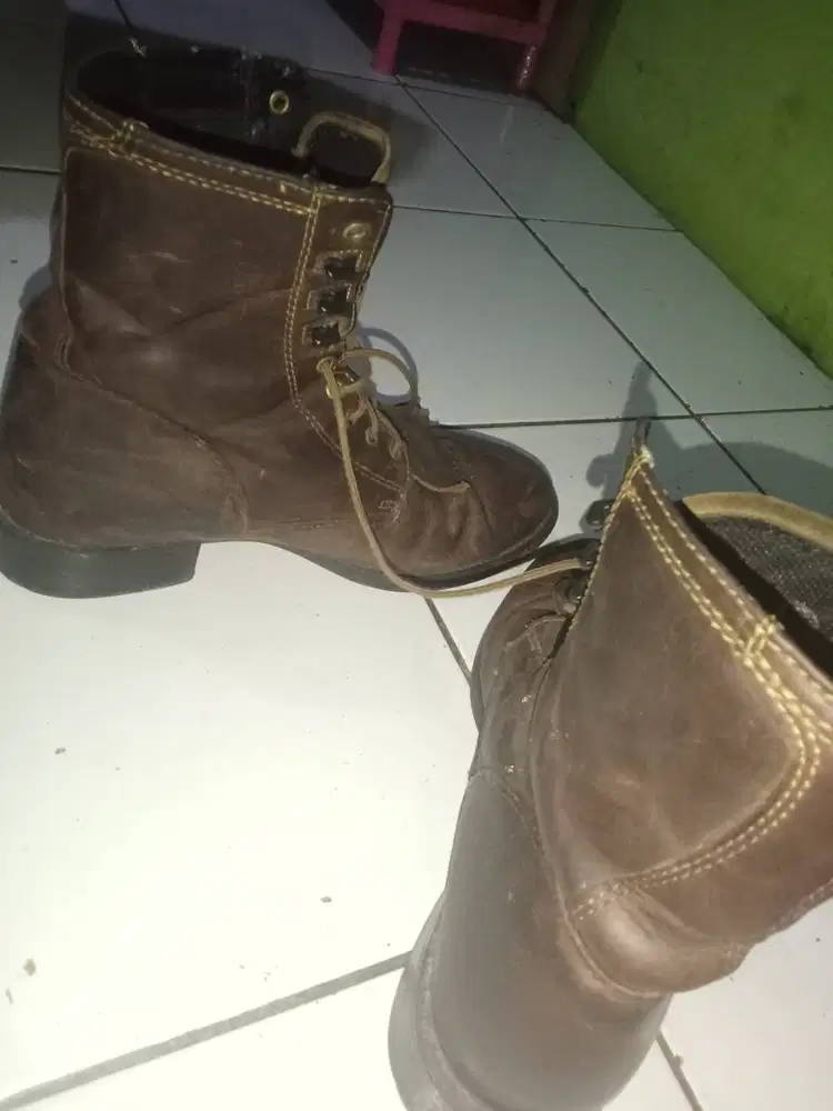 Sepatu Boots Merk Ariat Size 42