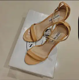 Sepatu Heels Steve Madden (Size 6)