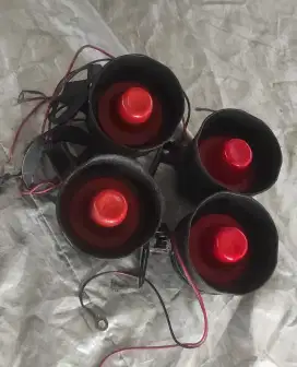 Klakson variasil motor di Parung