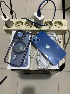 iPhone 13 128gb inter