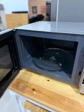 Microwave oven sharp jarang pake tdk ada dus