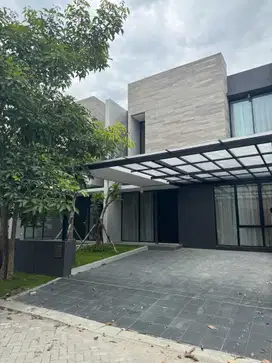 DISEWAKAN RUMAH PELICAN HILL 3KT FULL FURNISH BARU GRESS MODERN