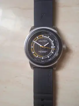 Jam Nautica crystal sapphire