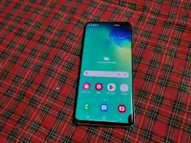 SAMSUNG S10 PLUS