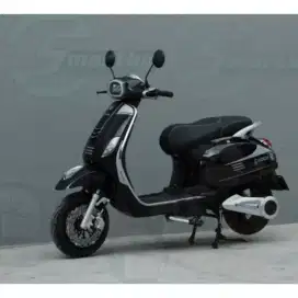 Jual motor vespa listrik goda 220 golden