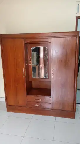 Lemari jadul jati lawasan