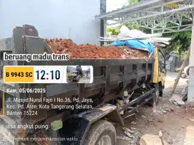 Jasa buang puing tanah