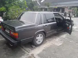 Volvo 740 GLE MT siap perang