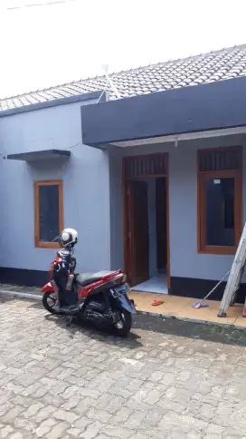 Rumah mungil type 45 dlm komplek 2 km tidur rute Jaklingko 64&46