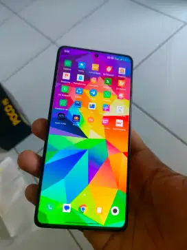 Poco F5 PAKET LENGKAP Jaringan Dual 5G Varian Memori RAM 8GB/256GB