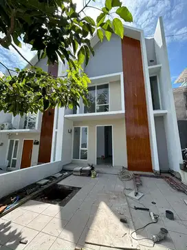 SIAP HUNI RUMAH 2 LT DI UNDIP TEMBALANG
