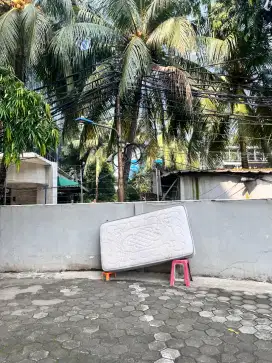 Layanan jasa cuci kasur, sofa, karpet, poles lantai dan vinyl