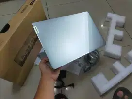 Dijual laptop Lenovo slim 1I Ram 8GB SSD 512GB Grsni on 11Bln Lg resmi