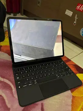 Ipad Pro 2020 11 256GB space gray + apple magic keyboard