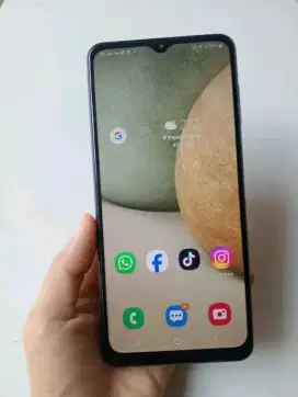 Samsung A12 ram 4/128 like new