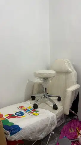 Jual bed facial / sulam alis / pijat / kecantikan
