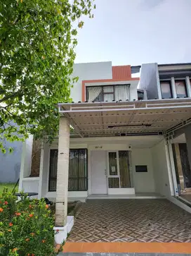 DISEWAKAN CEPAT RUMAH RAPI SIAP HUNI DI CLUSTER FORESTA BSD