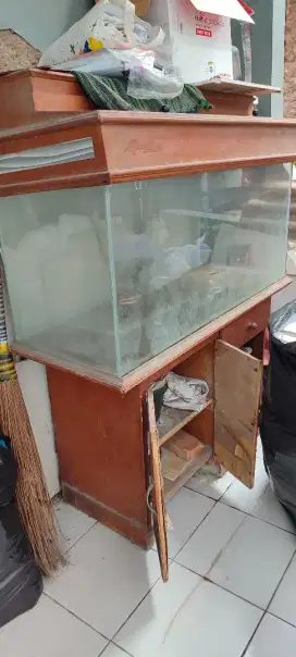 Aquarium bekas prelove