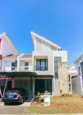 Turun harga. Dijual Rumah di Legenda Wisata