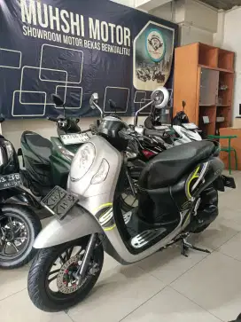 ALL NEW SCOOPY SPORTY TAHUN 2024, SEPERTI BARU
KM 14 RB, MUHSHI MOTOR