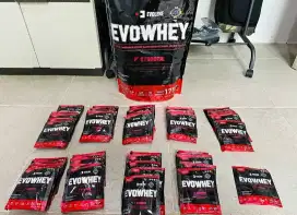 Evolene Susu Tinggi Protein Rasa Stroberi