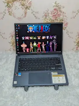 Asus Vivobook M1403QA-OLEDS751 Ryzen 7 5800H 16/512 Layar Oled 2K