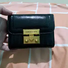 Preloved Dompet Charles Keith Original