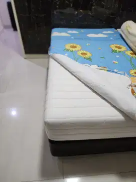 Springbed +  divan uk 120 x 200