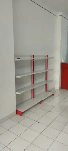 Rak besi serbaguna
