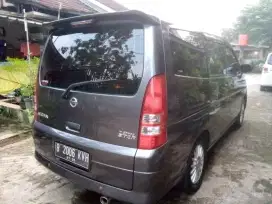 Nissan serena 2010 ( mulusss ) hws