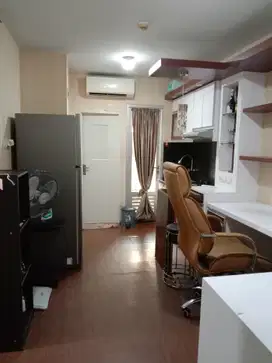 Di sewakan unit apartemen tower bougenville lt. 25, 2 kamar furnish