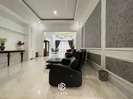 Di Jual Rumah type Modern dekat Golf Pondok Indah