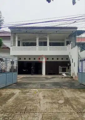 Ruko Bagus Luas 1 Lantai Siap Pakai di Cibubur