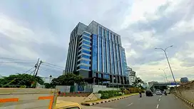 Gedung 14 lantai Ratu Prabu 2 di TB Simatupang Jaksel