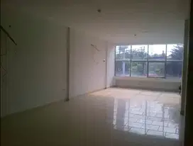DISEWAKAN RUKO 4 LANTAI DI TEBET COCOK UNTUK KANTOR SIAP HUNI
