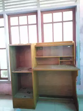 Lemari belajar Bahan Kayu bukan Bahan Plastik !
