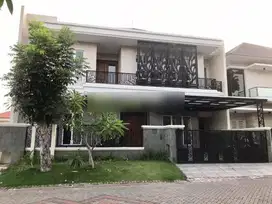 Rumah 2 Lantai  Hgb Semi Furnish High Quality Mewah Di Graha Family