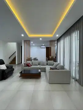 Rumah Brandnew Kawasan Elite Menteng LB788m2 dilengkapi kamar kos