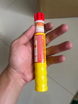 Hand flare merah